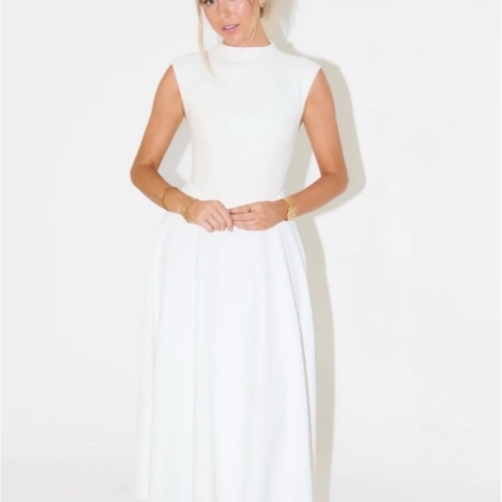 NWT Odd Muse White Sleeveless Dress